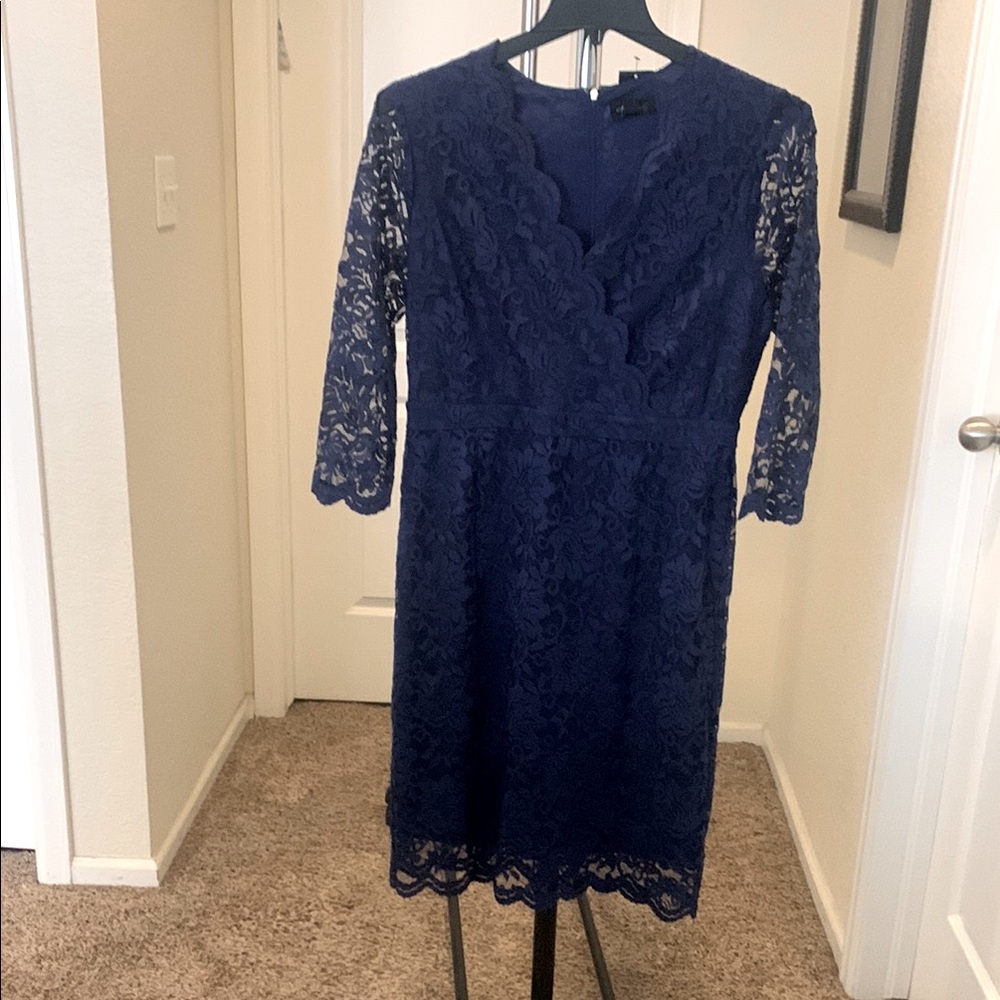 Thalia Sodi Blue Sheath Dress with V-Neck and 3/4 Sleeves